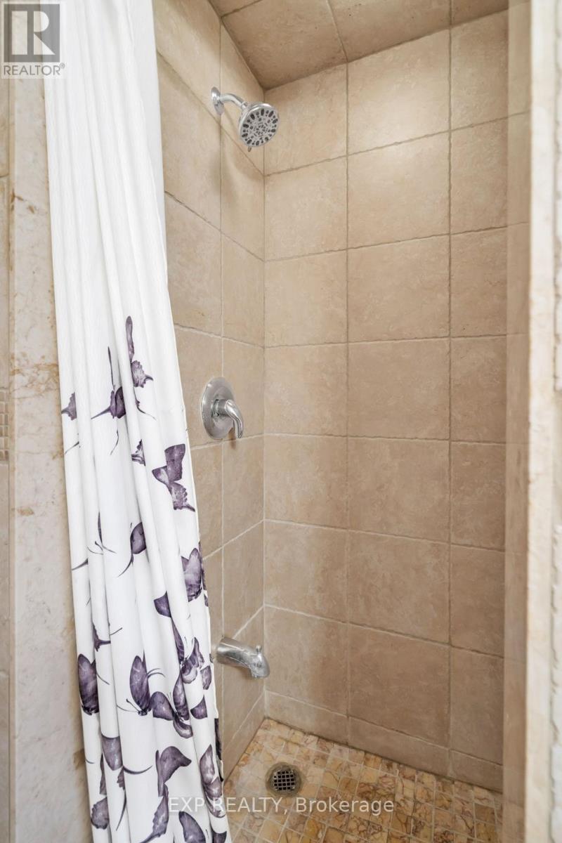 621 Duclos Point Road, Georgina, Ontario  L0E 1N0 - Photo 32 - N12597084