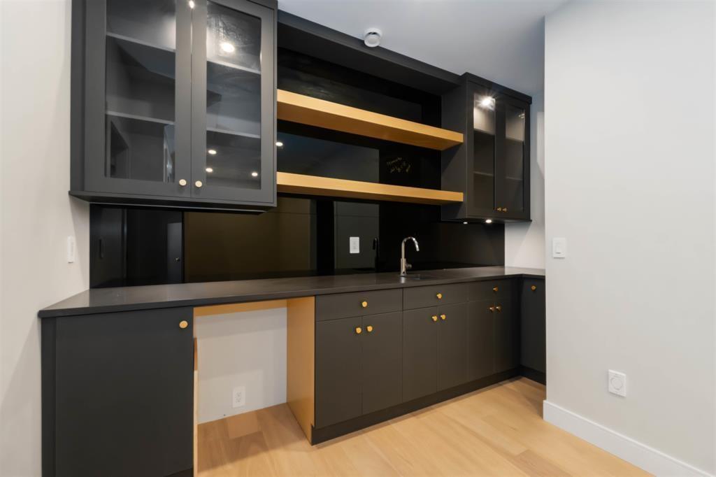 16211 96b Avenue, Surrey, British Columbia  V4N 5X2 - Photo 11 - R3071880