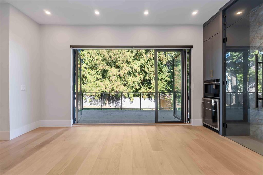 16211 96b Avenue, Surrey, British Columbia  V4N 5X2 - Photo 2 - R3071880