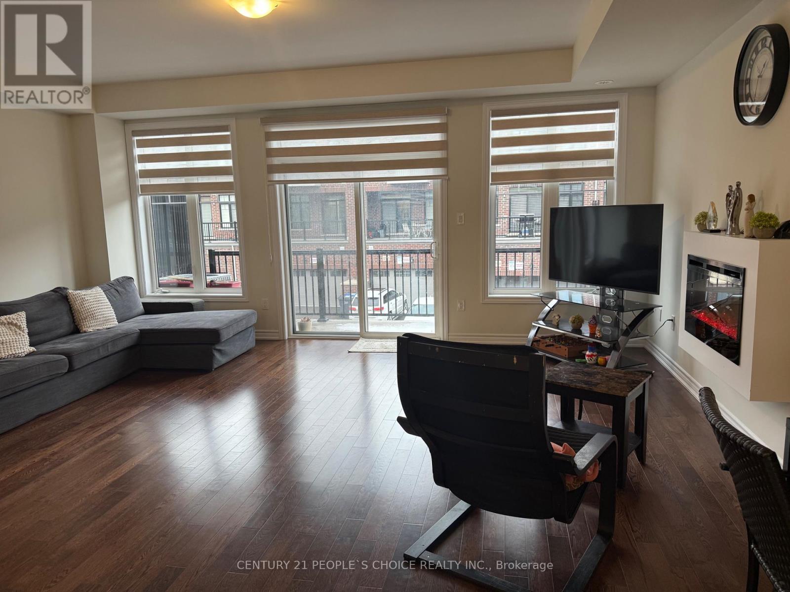 25 Minnock Street, Caledon, Ontario  L7C 1Z9 - Photo 10 - W12588742