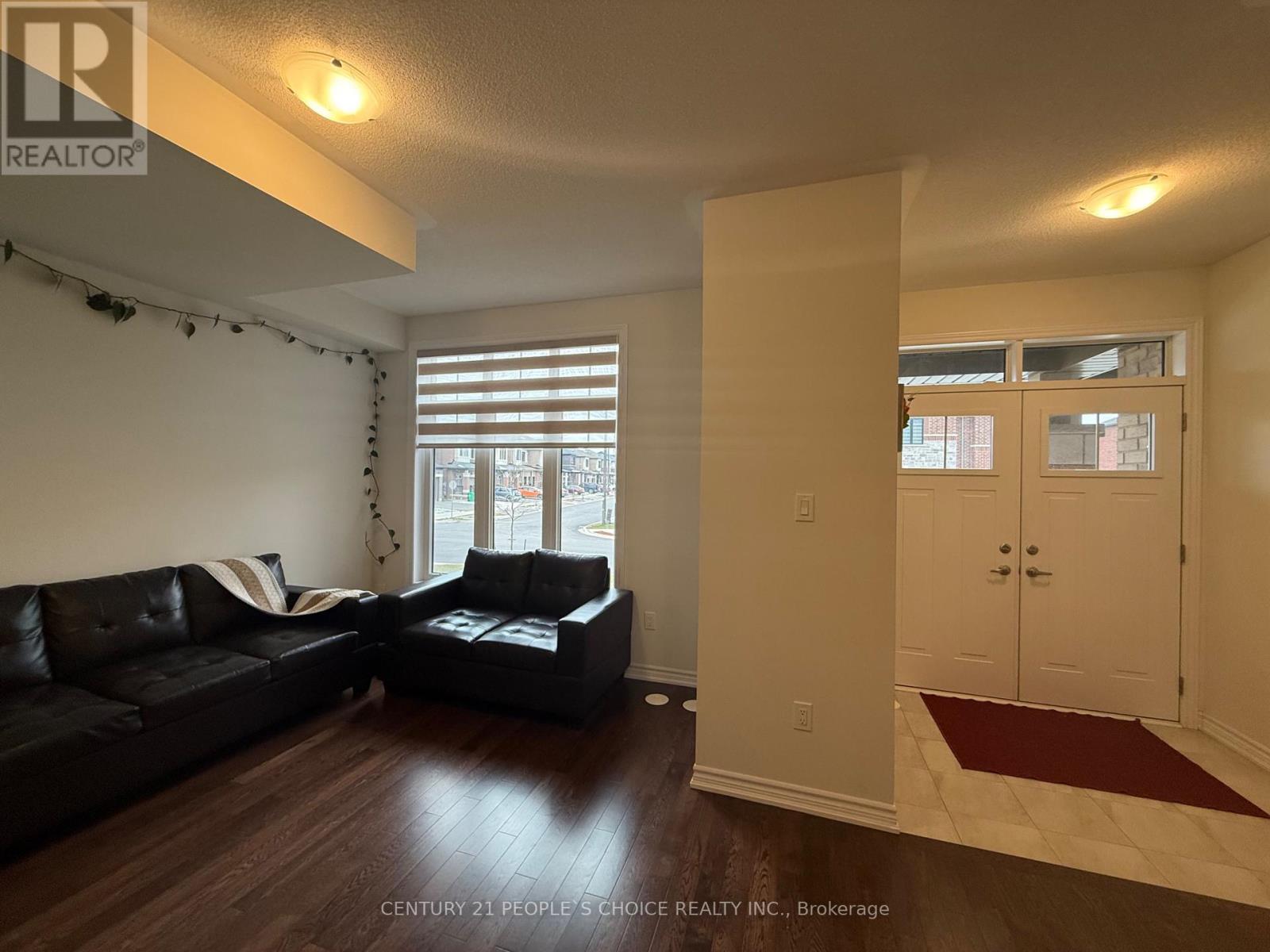 25 Minnock Street, Caledon, Ontario  L7C 1Z9 - Photo 14 - W12588742