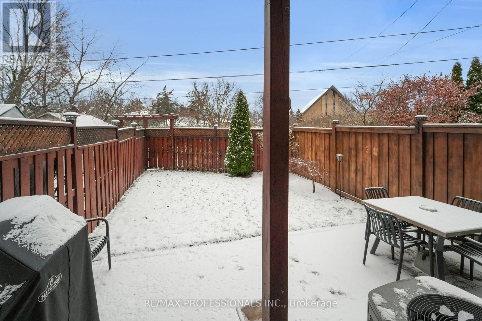 6 Lilac Avenue, Toronto, Ontario  M9M 1G3 - Photo 42 - W12598288