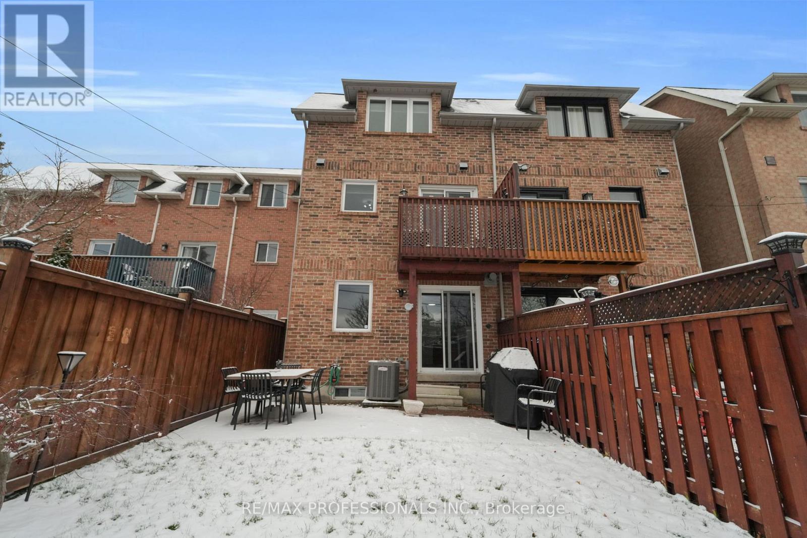 6 Lilac Avenue, Toronto, Ontario  M9M 1G3 - Photo 46 - W12598288