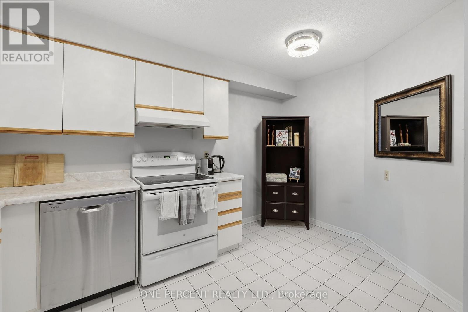 709 - 695 Richmond Street, London East, Ontario  N6A 5M8 - Photo 24 - X12599140