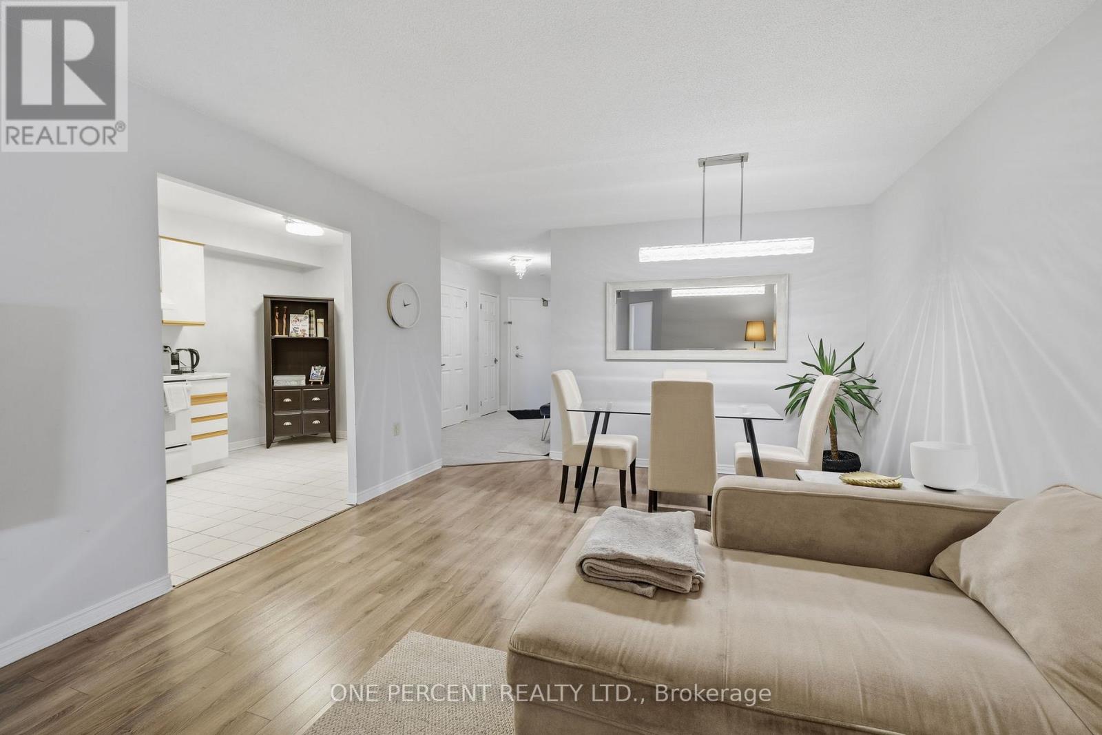 709 - 695 Richmond Street, London East, Ontario  N6A 5M8 - Photo 4 - X12599140