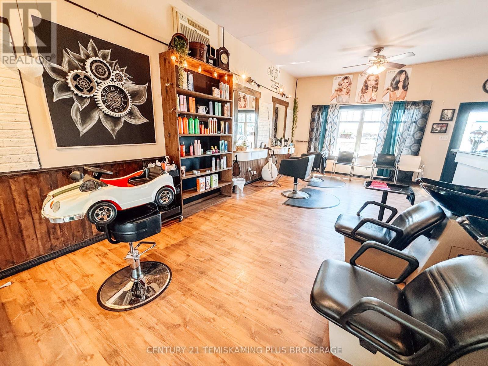 203 Roland Road, Temiskaming Shores, Ontario  P0J 1P0 - Photo 4 - T12599222