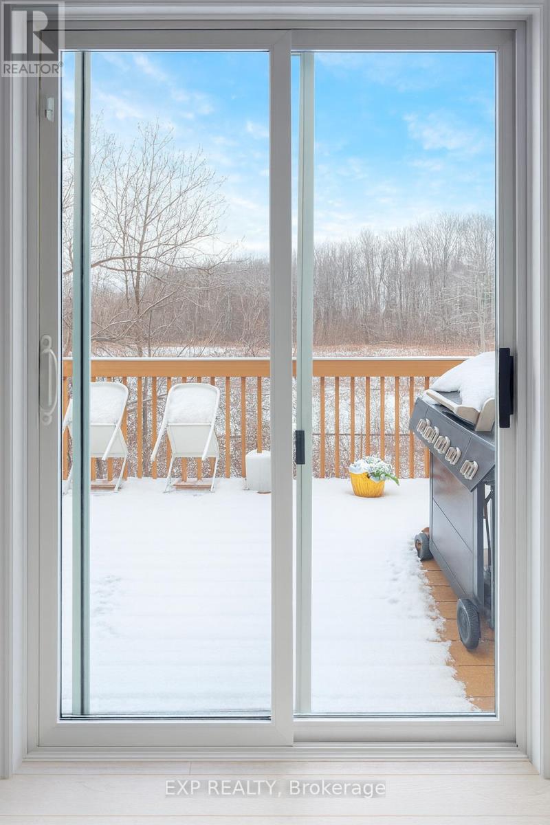 Upper - 235 Pineland Court, Waterloo, Ontario  N2T 2S3 - Photo 7 - X12598976