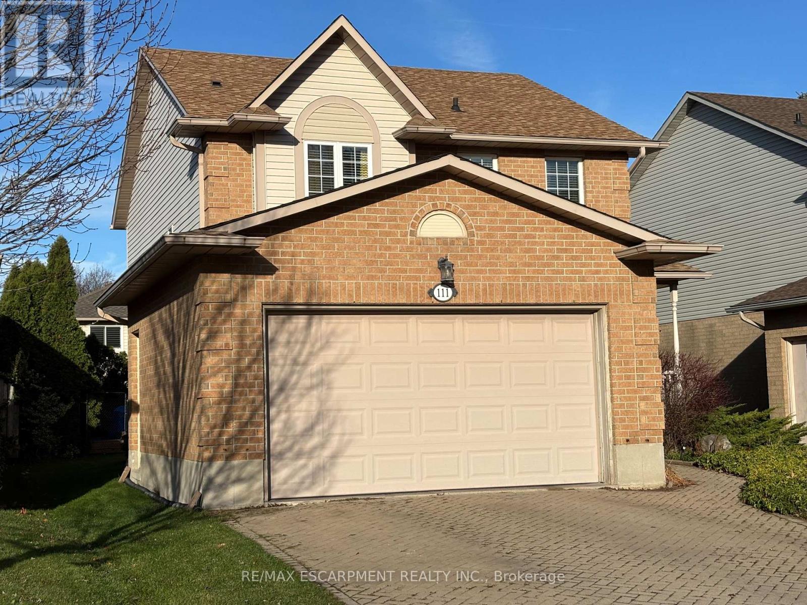 111 Duncairn Crescent, Hamilton, Ontario  L9C 6E9 - Photo 1 - X12599018