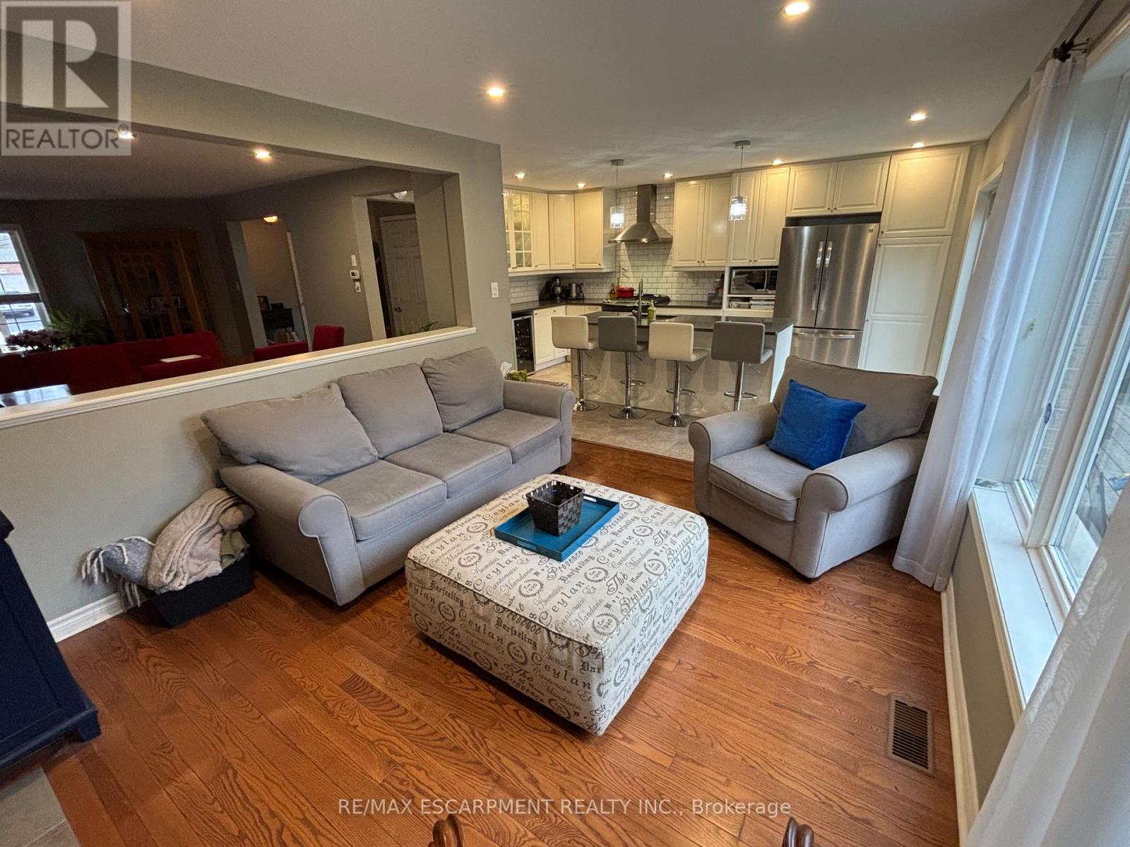 111 Duncairn Crescent, Hamilton, Ontario  L9C 6E9 - Photo 16 - X12599018