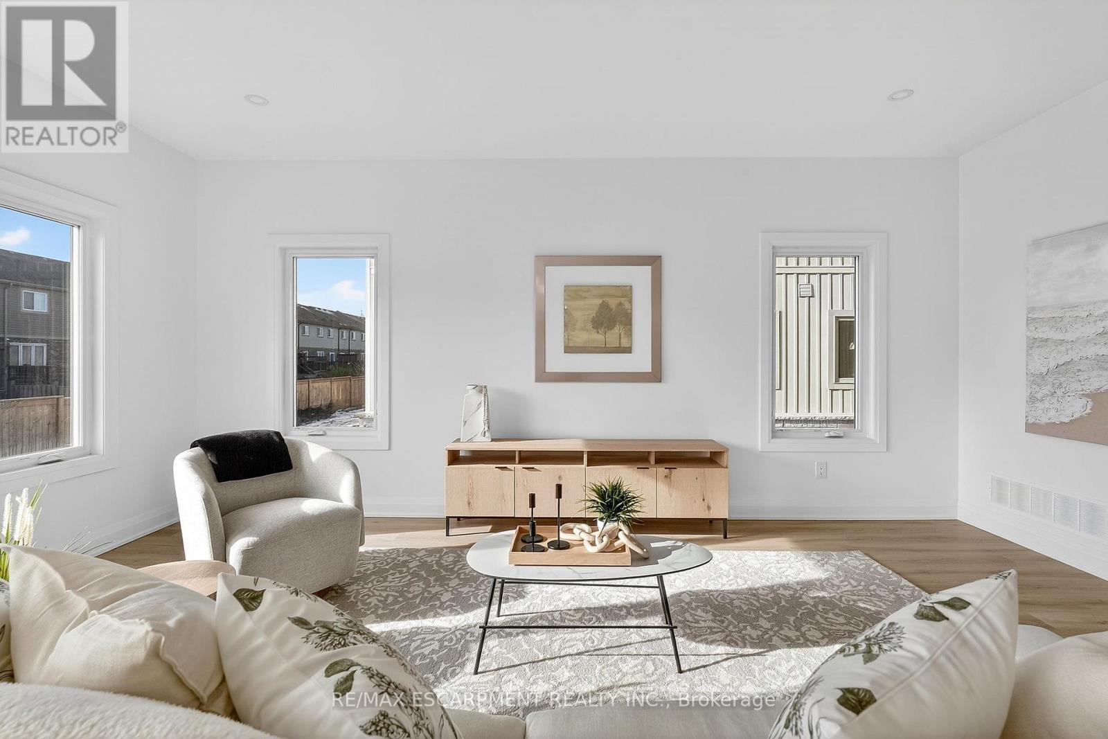 8868 Angie Drive, Niagara Falls, Ontario  L2H 3W8 - Photo 17 - X12599030