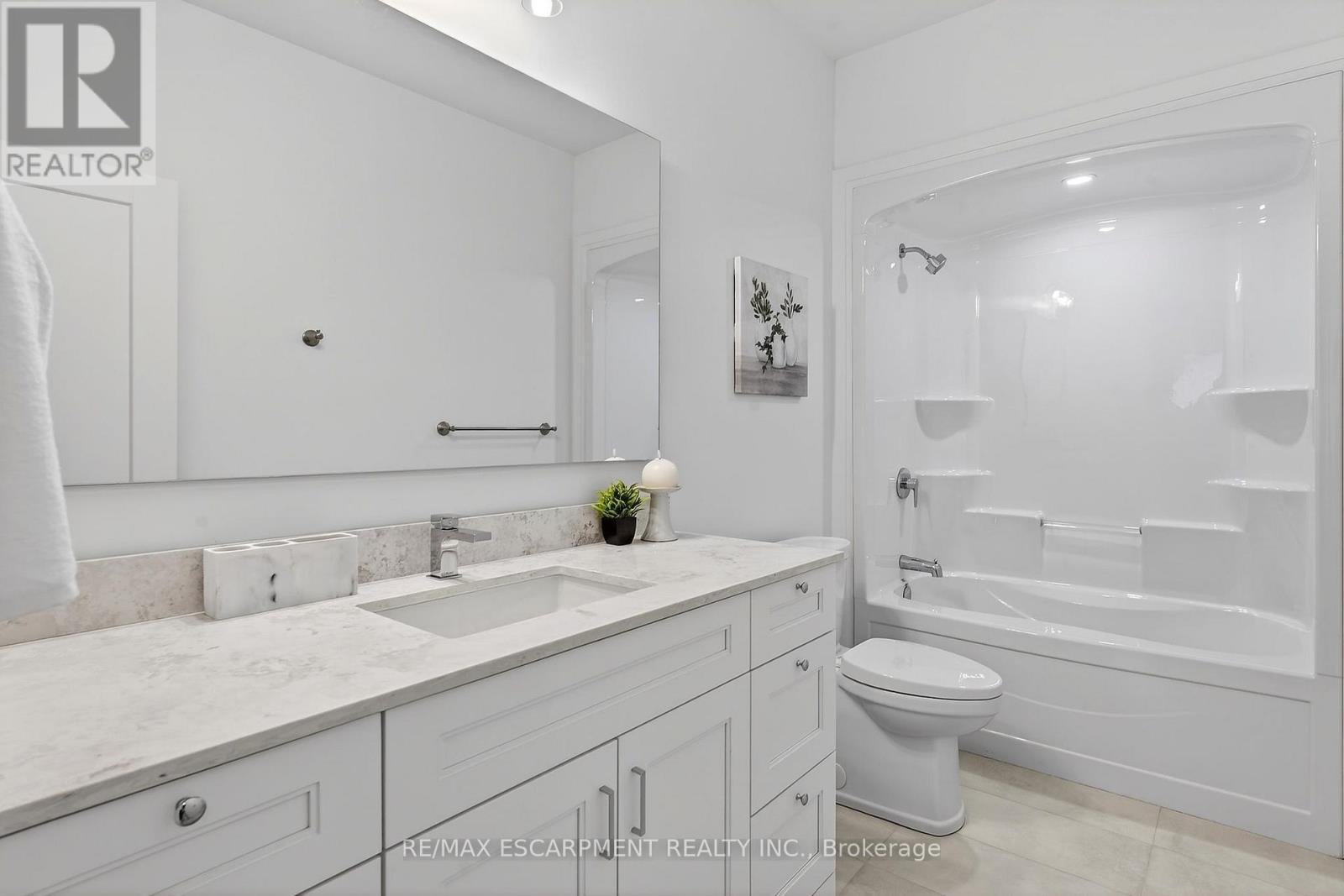 8868 Angie Drive, Niagara Falls, Ontario  L2H 3W8 - Photo 30 - X12599030