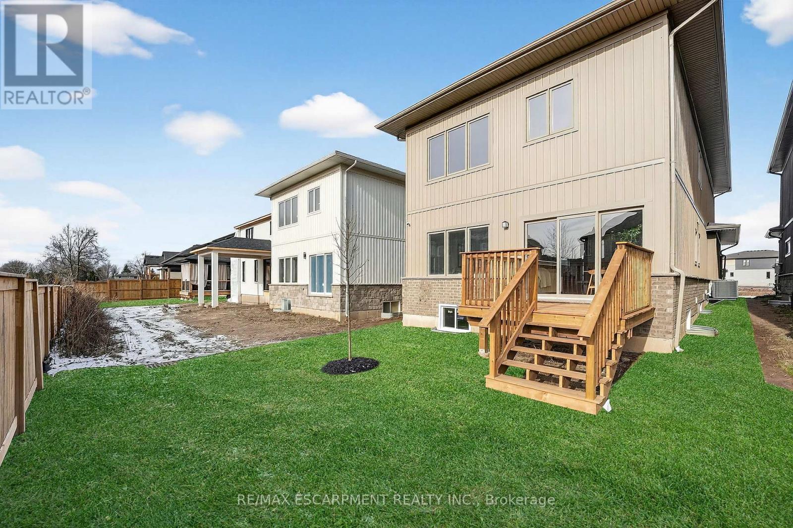 8868 Angie Drive, Niagara Falls, Ontario  L2H 3W8 - Photo 39 - X12599030