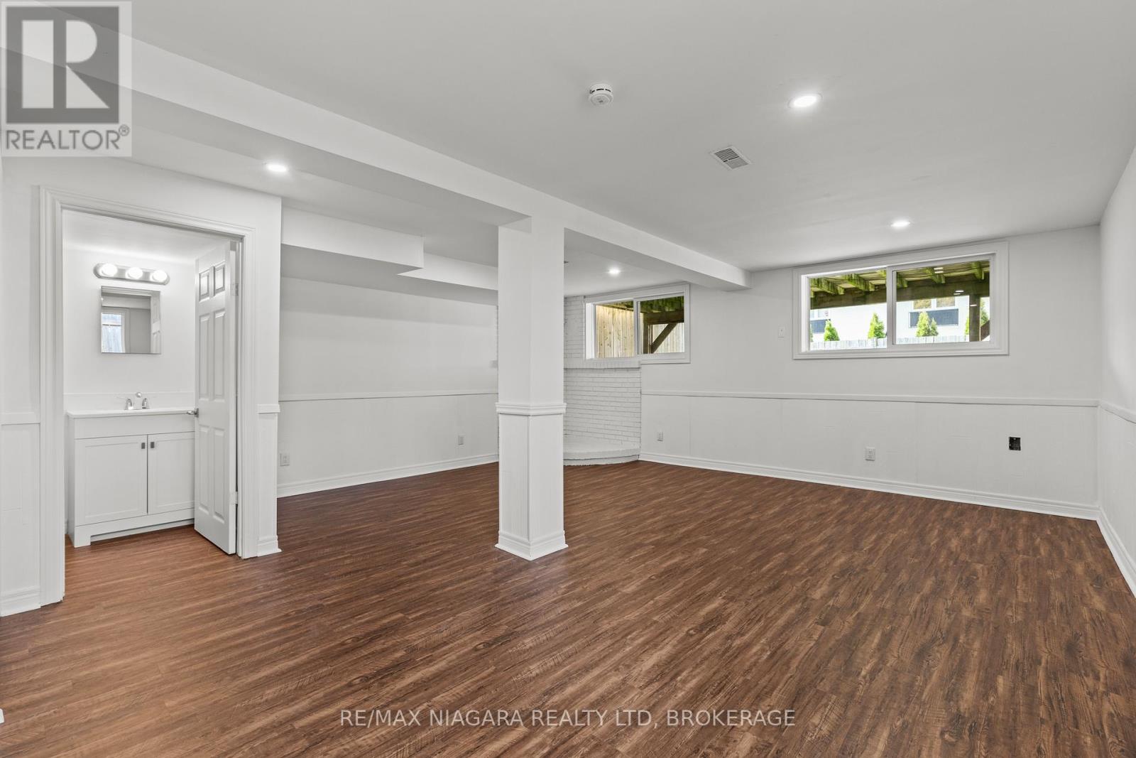 35 Lafayette Drive, St. Catharines, Ontario  L2N 6C1 - Photo 21 - X12599148