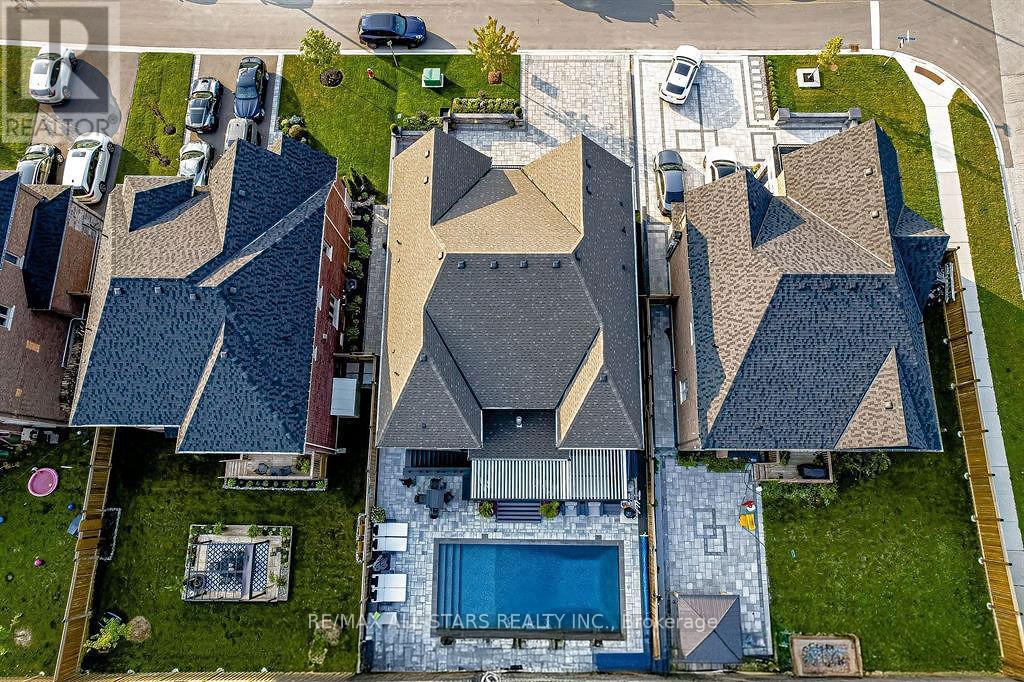 355 Reg Harrison Trail, Newmarket, Ontario  L3X 0M2 - Photo 36 - N12598476