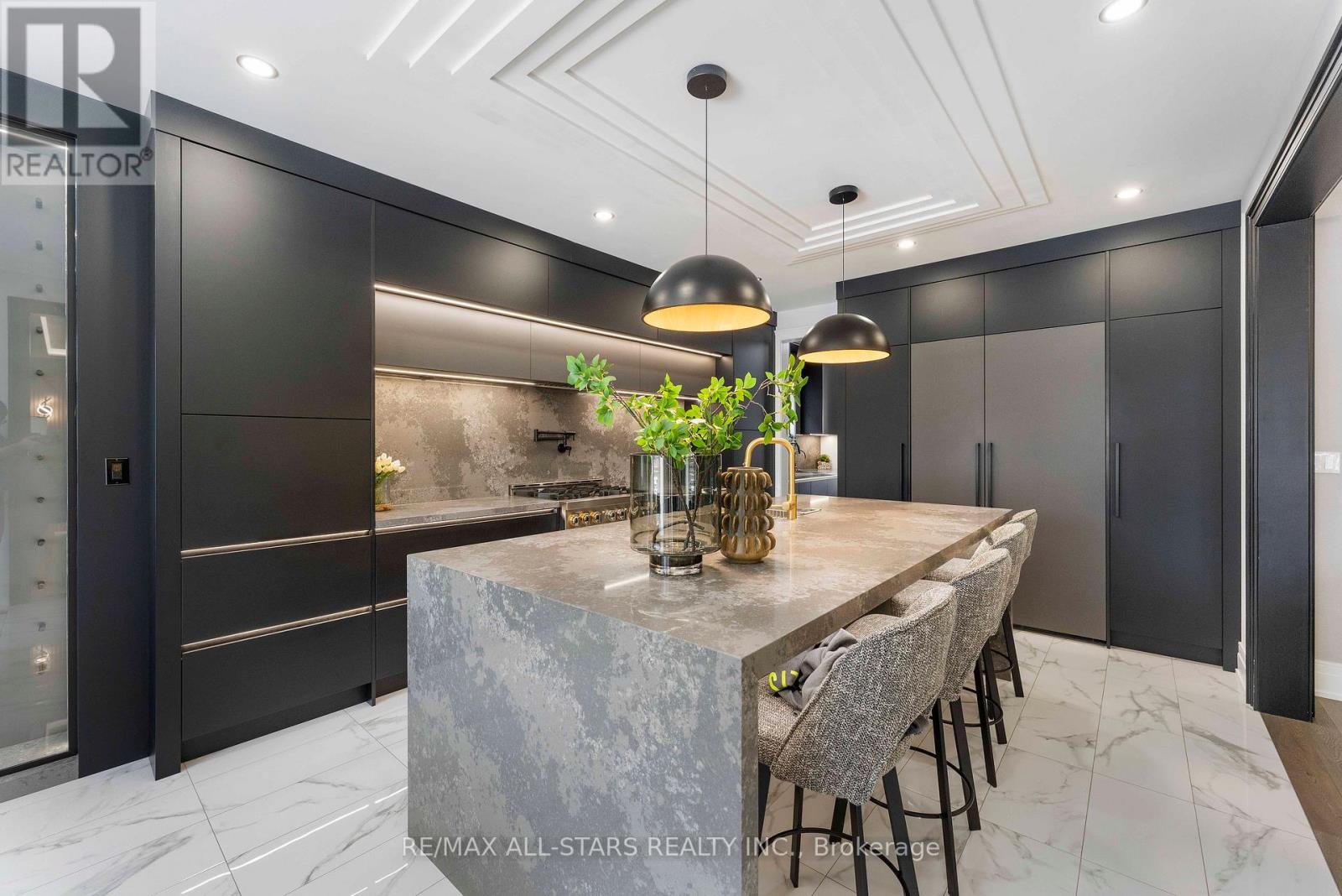 355 Reg Harrison Trail, Newmarket, Ontario  L3X 0M2 - Photo 7 - N12598476