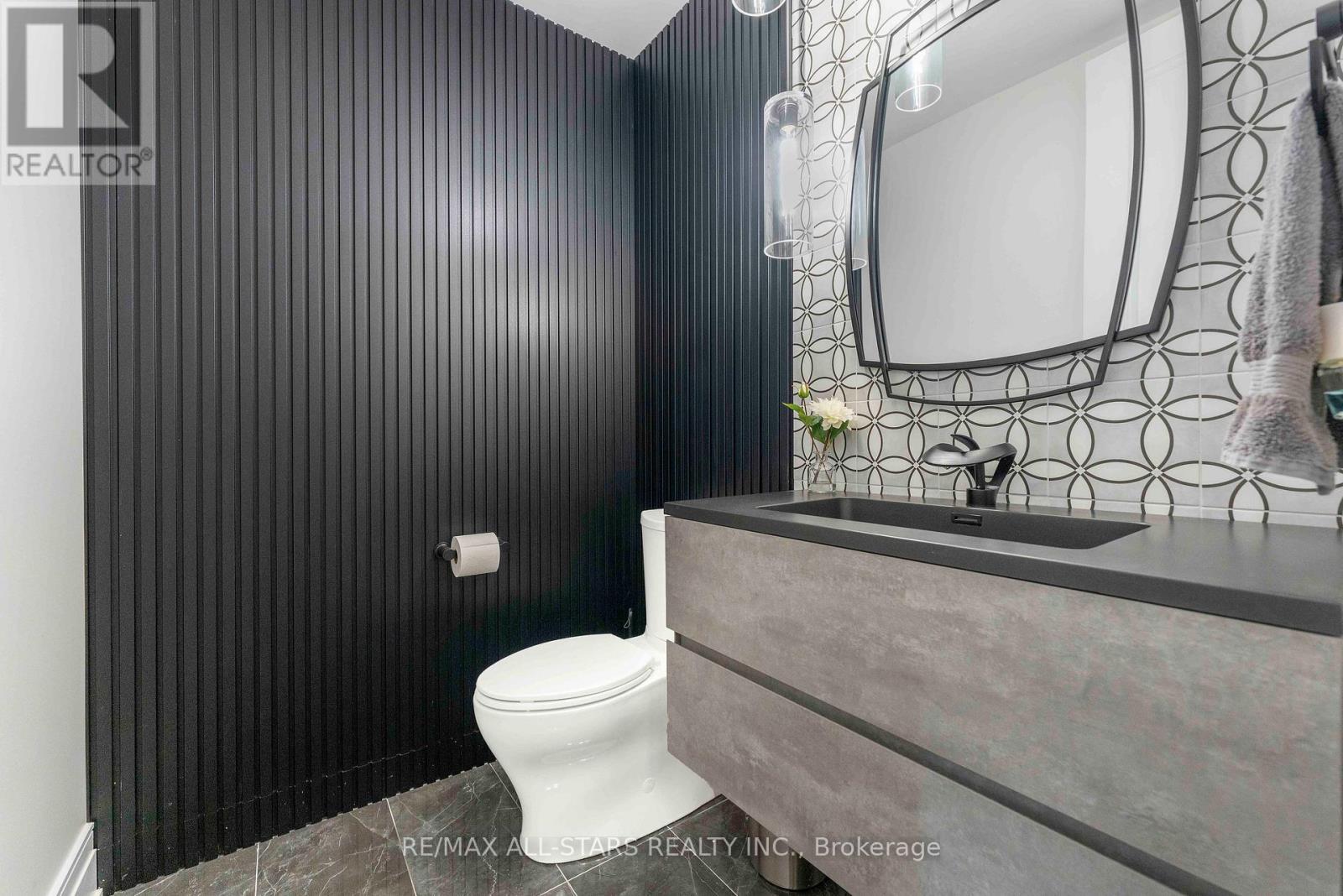 355 Reg Harrison Trail, Newmarket, Ontario  L3X 0M2 - Photo 14 - N12598476