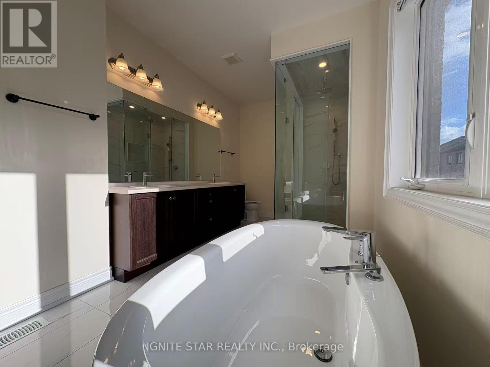 1264 Queens Plate Road, Oakville, Ontario  L6M 5M2 - Photo 18 - W12500216