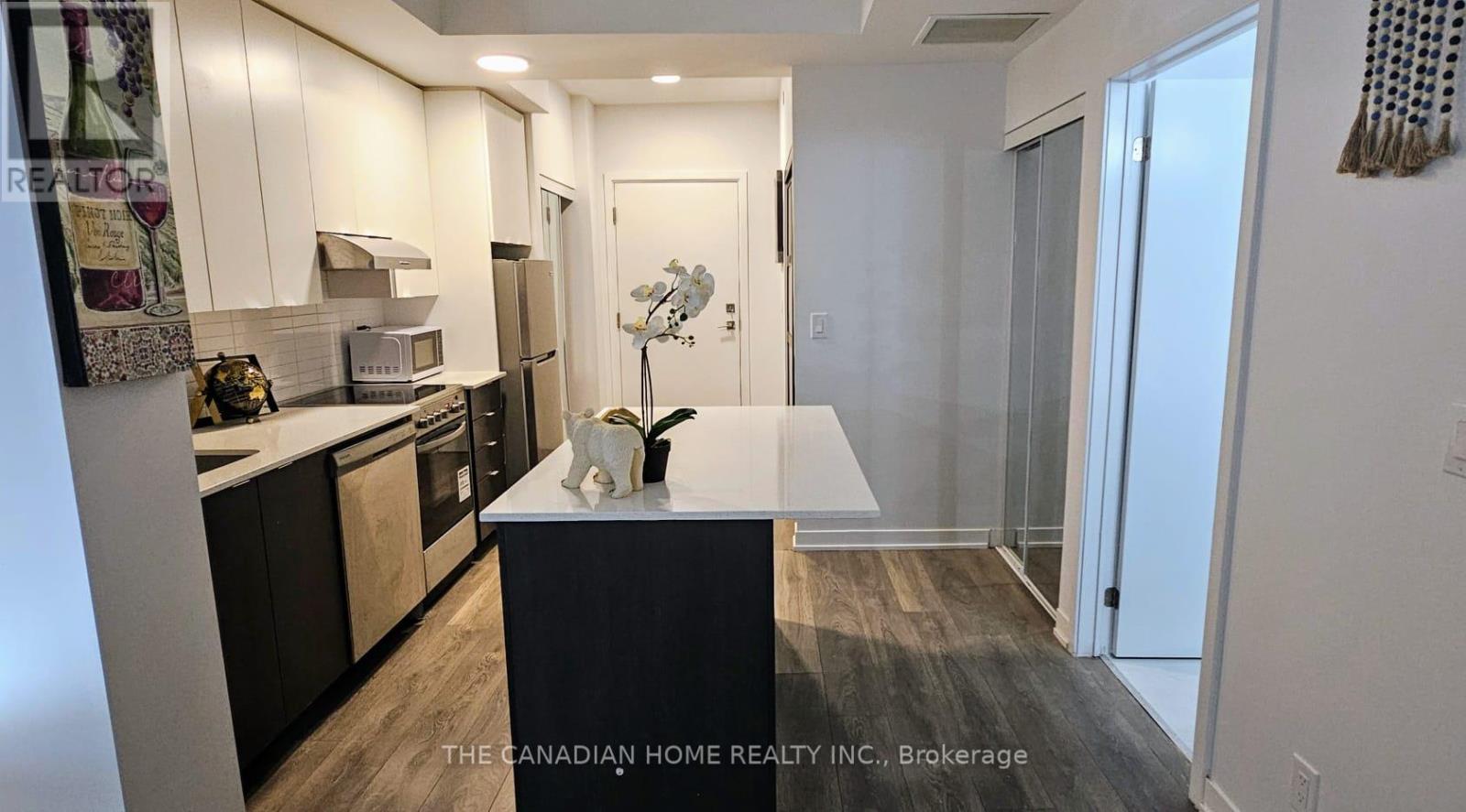 401 - 160 Canon Jackson Drive, Toronto, Ontario  M6M 0B6 - Photo 23 - W12598166