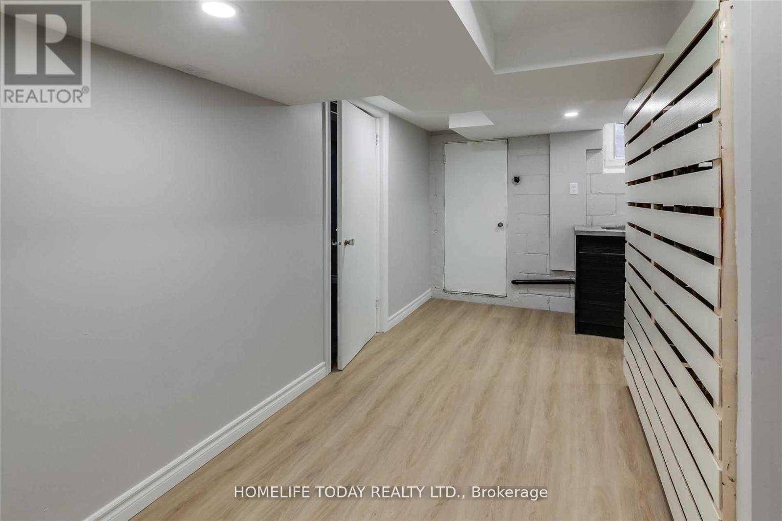 Bsmt -B - 19 Bardwell Crescent, Toronto, Ontario  M1R 1E1 - Photo 3 - E12403685