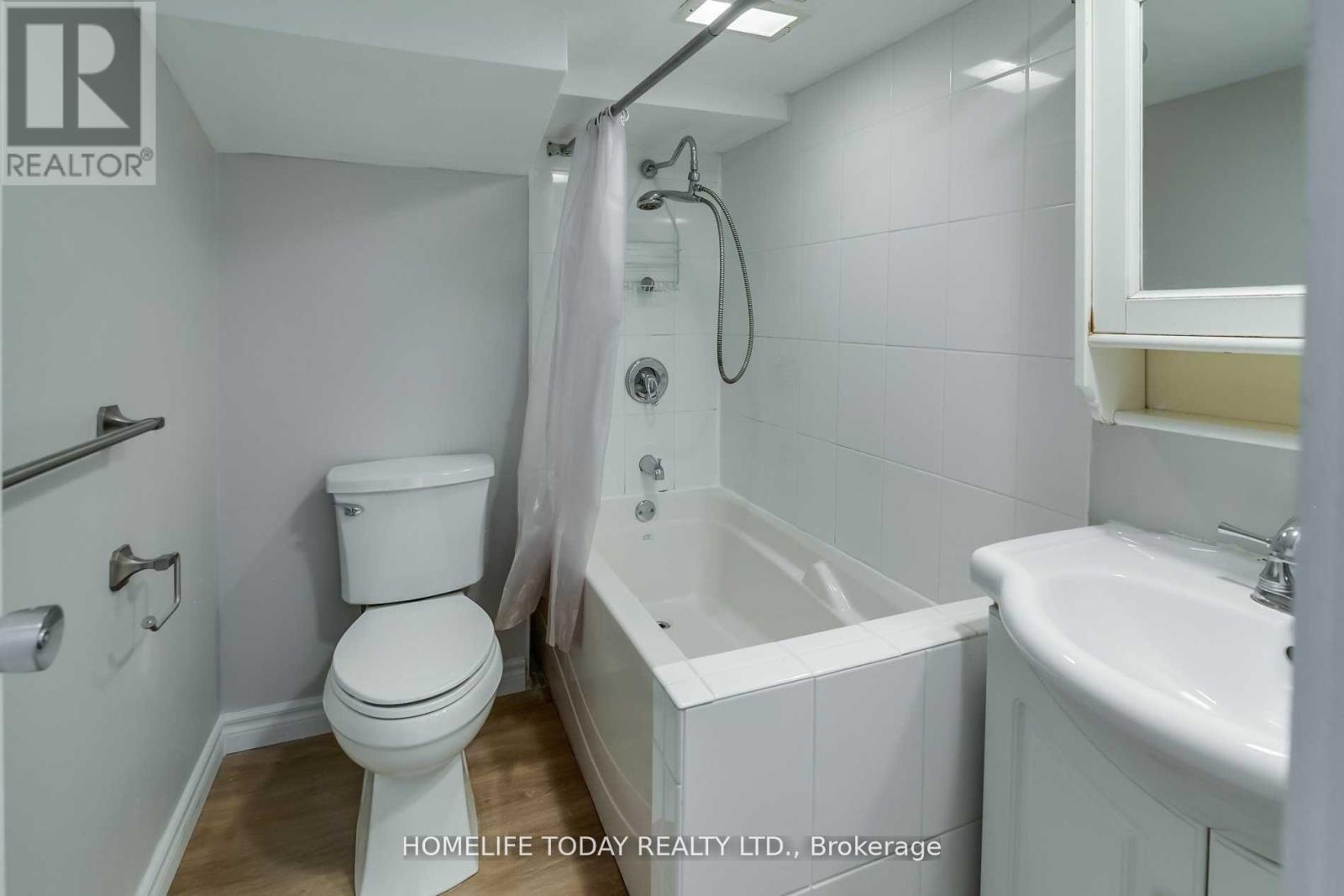 Bsmt -B - 19 Bardwell Crescent, Toronto, Ontario  M1R 1E1 - Photo 6 - E12403685