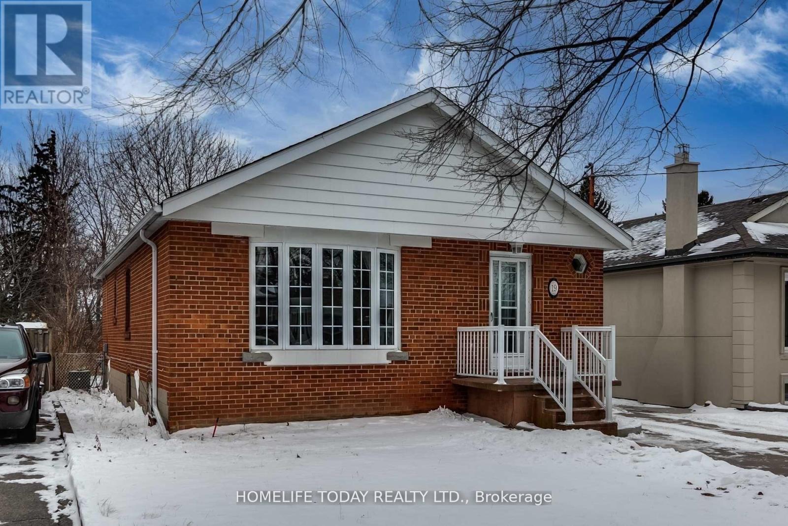 Bsmt -B - 19 Bardwell Crescent, Toronto, Ontario  M1R 1E1 - Photo 2 - E12403685