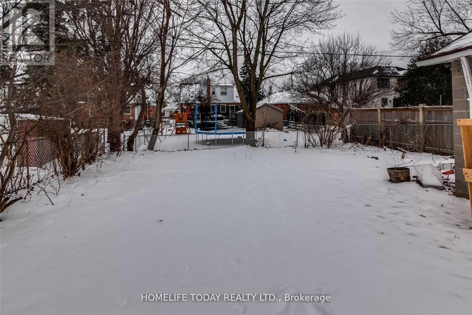 Bsmt -B - 19 Bardwell Crescent, Toronto, Ontario  M1R 1E1 - Photo 8 - E12403685