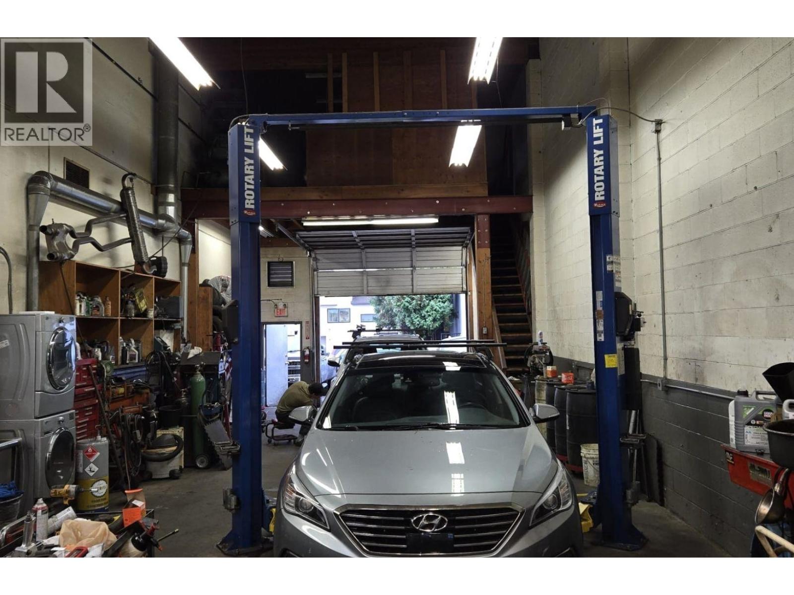 101 1485 Rupert Street, North Vancouver, British Columbia  V7J 1G1 - Photo 3 - C8074300