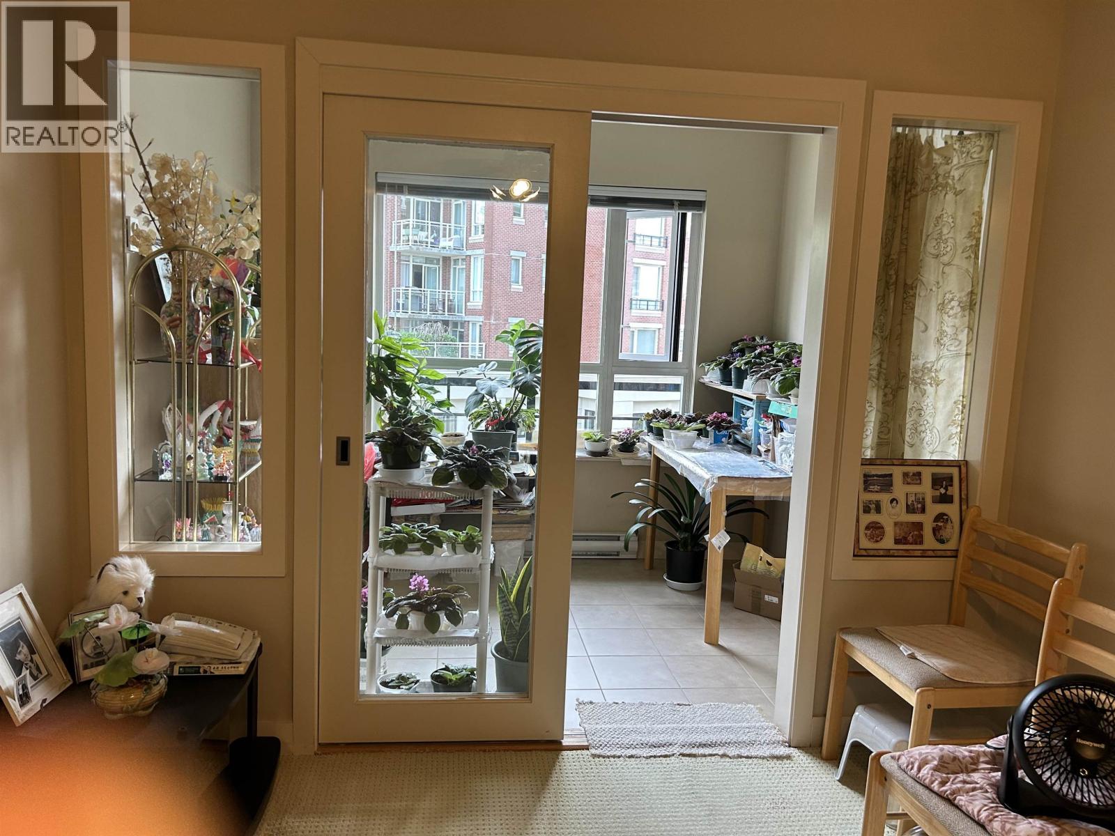 418 4028 Knight Street, Vancouver, British Columbia  V5N 5Y8 - Photo 3 - R3071384