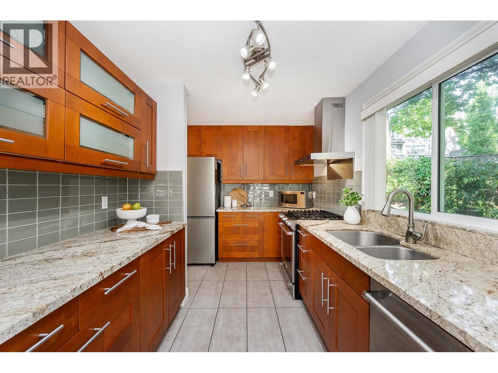 4 181 Ravine Drive, Port Moody, British Columbia  V3H 4T3 - Photo 6 - R3071920