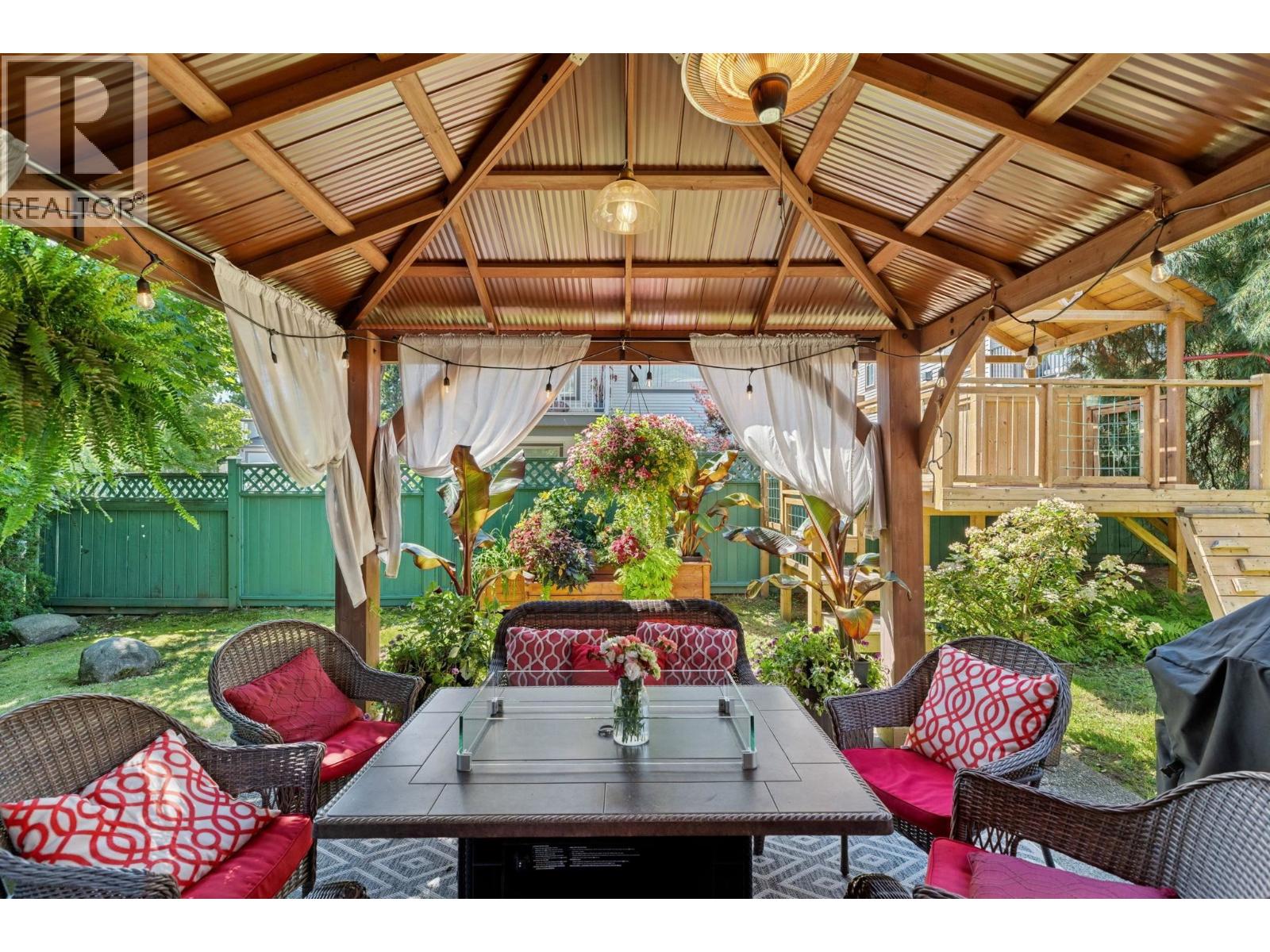 2172 Parkway Boulevard, Coquitlam, British Columbia  V3E 3N3 - Photo 33 - R3071932