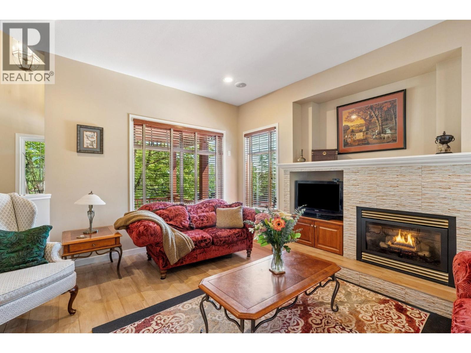 2172 Parkway Boulevard, Coquitlam, British Columbia  V3E 3N3 - Photo 5 - R3071932