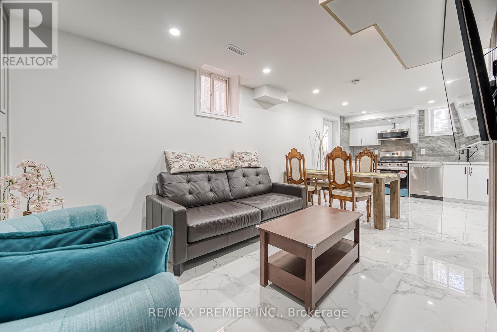 Bsmt - 133 Bernard Avenue, Richmond Hill, Ontario  L4C 9Z6 - Photo 18 - N12599110