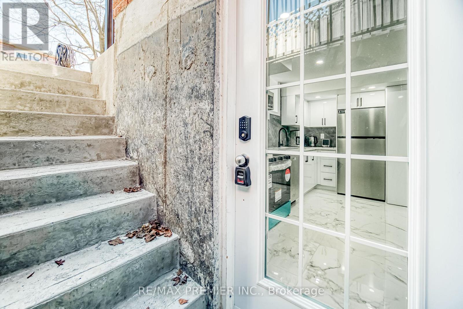 Bsmt - 133 Bernard Avenue, Richmond Hill, Ontario  L4C 9Z6 - Photo 7 - N12599110