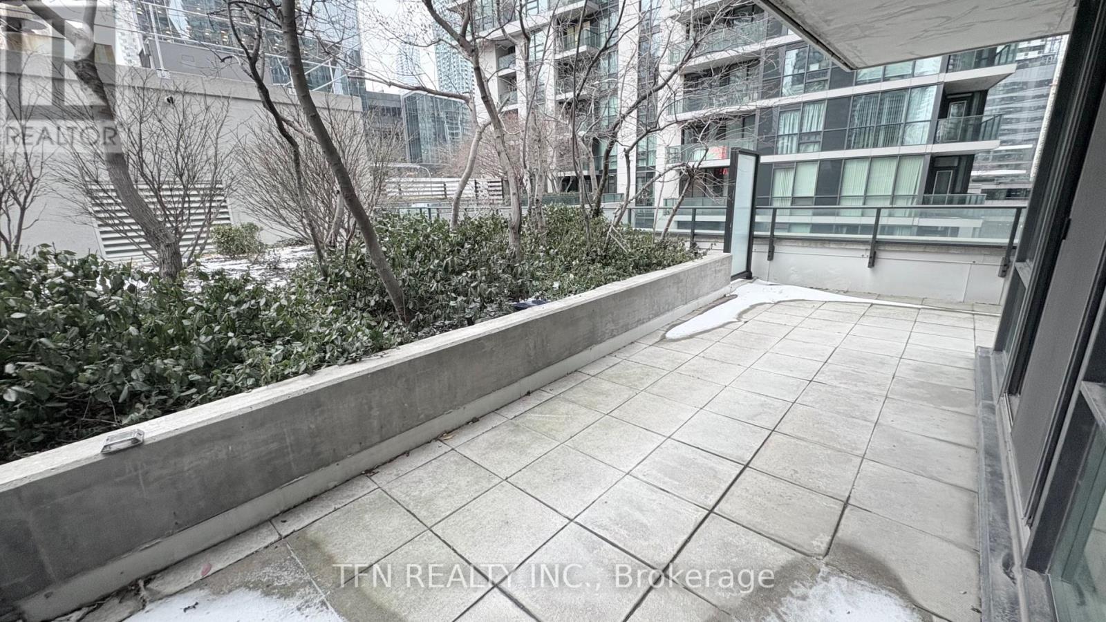 504 - 33 Bay Street, Toronto, Ontario  M5J 2Z3 - Photo 3 - C12599142