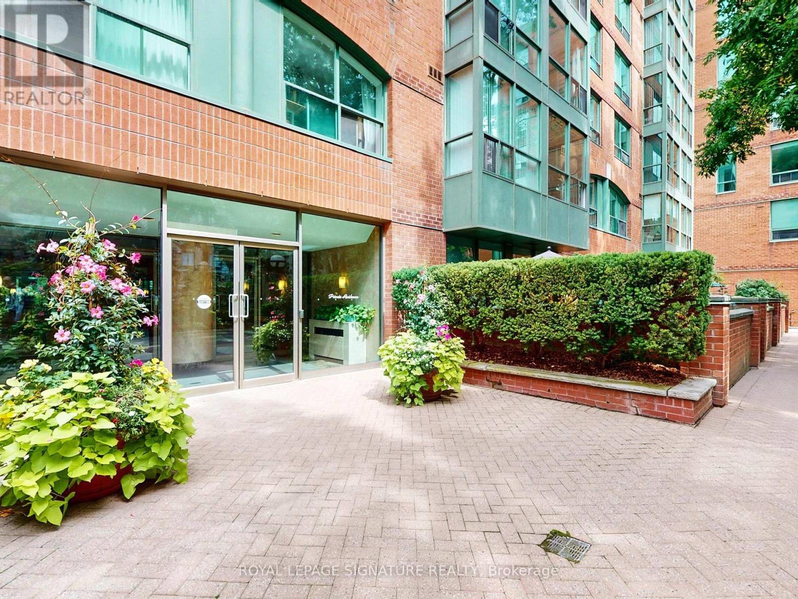 726 - 95 Prince Arthur Avenue, Toronto, Ontario  M5R 3P6 - Photo 4 - C12599152