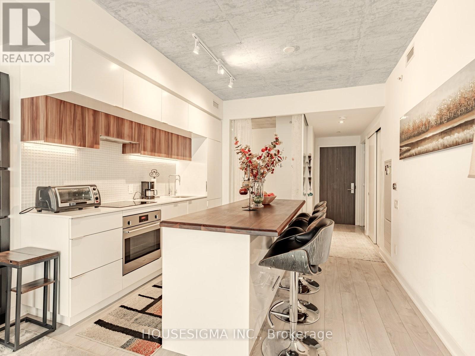 1201 - 185 Roehampton Avenue, Toronto, Ontario  M4P 1R4 - Photo 2 - C12599158