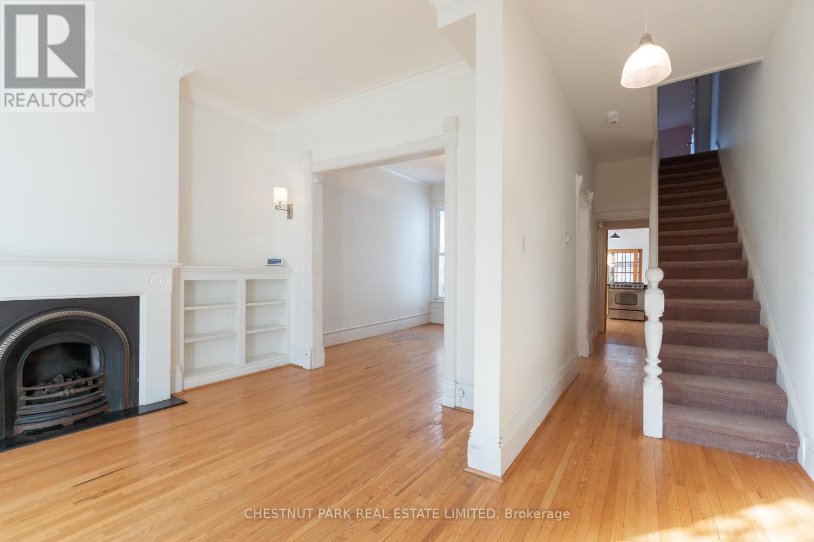 84 Shaftesbury Avenue, Toronto, Ontario  M4T 1A5 - Photo 9 - C12599164