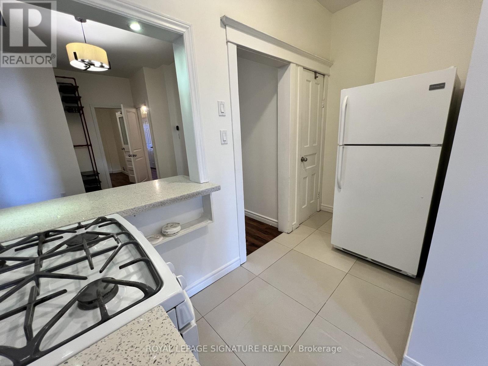 Main - 800 Pape Avenue, Toronto, Ontario  M4K 3S7 - Photo 10 - E12599180