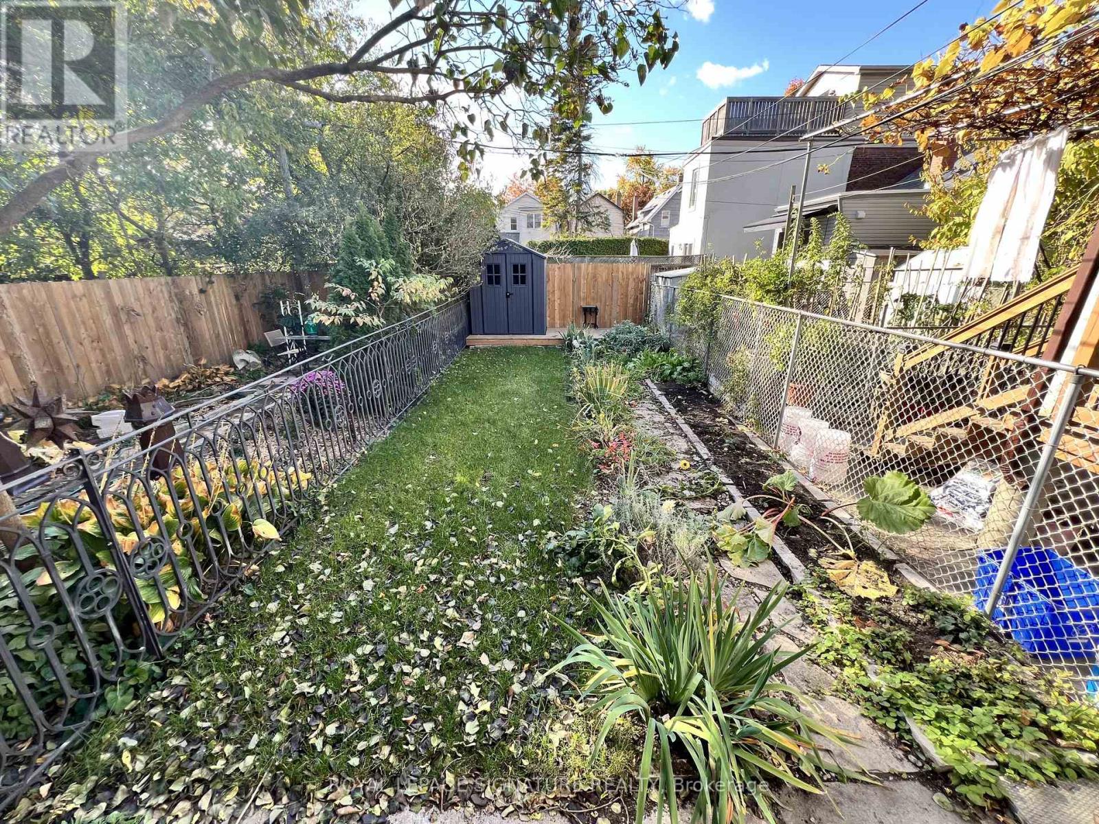 Main - 800 Pape Avenue, Toronto, Ontario  M4K 3S7 - Photo 17 - E12599180