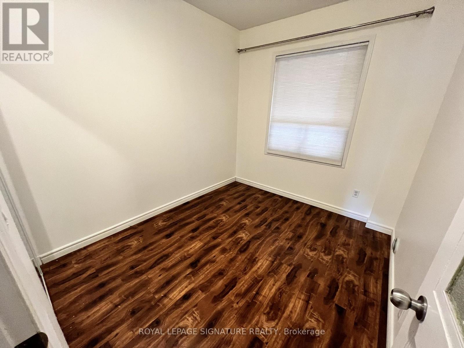 Main - 800 Pape Avenue, Toronto, Ontario  M4K 3S7 - Photo 6 - E12599180