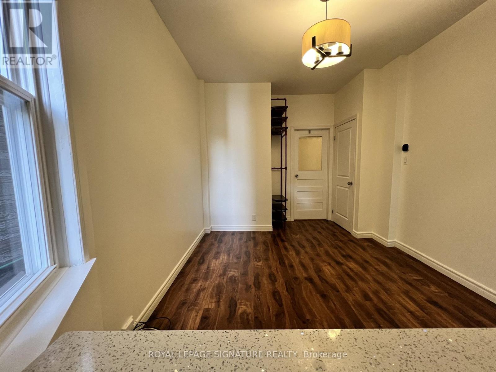 Main - 800 Pape Avenue, Toronto, Ontario  M4K 3S7 - Photo 9 - E12599180