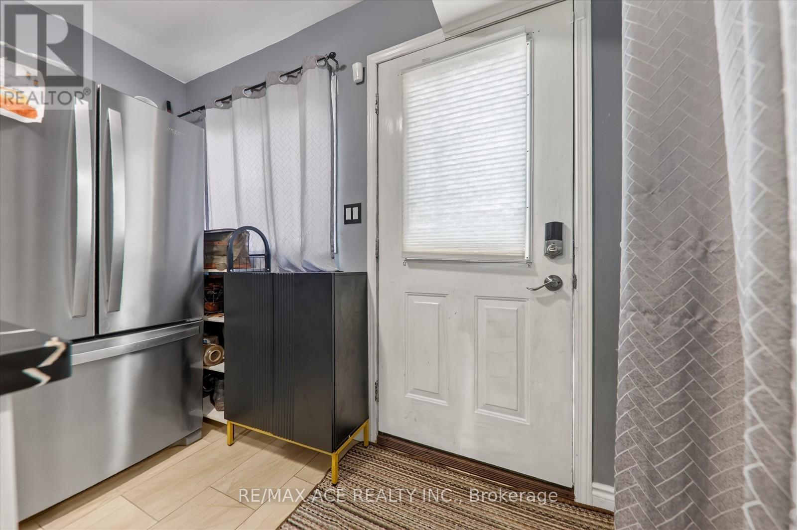 150 Centre Street S, Oshawa, Ontario  L1H 4A4 - Photo 21 - E12599192