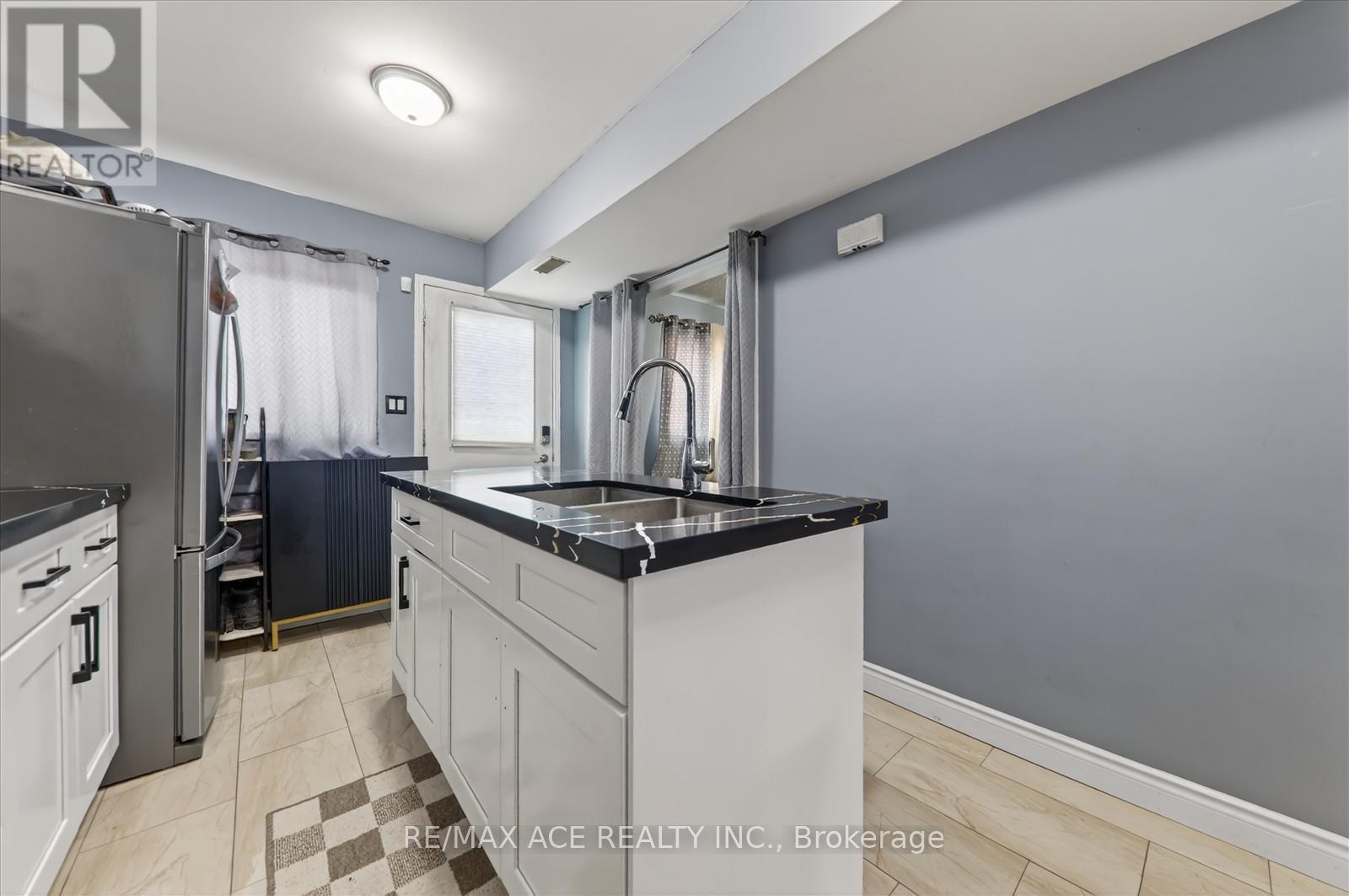 150 Centre Street S, Oshawa, Ontario  L1H 4A4 - Photo 25 - E12599192