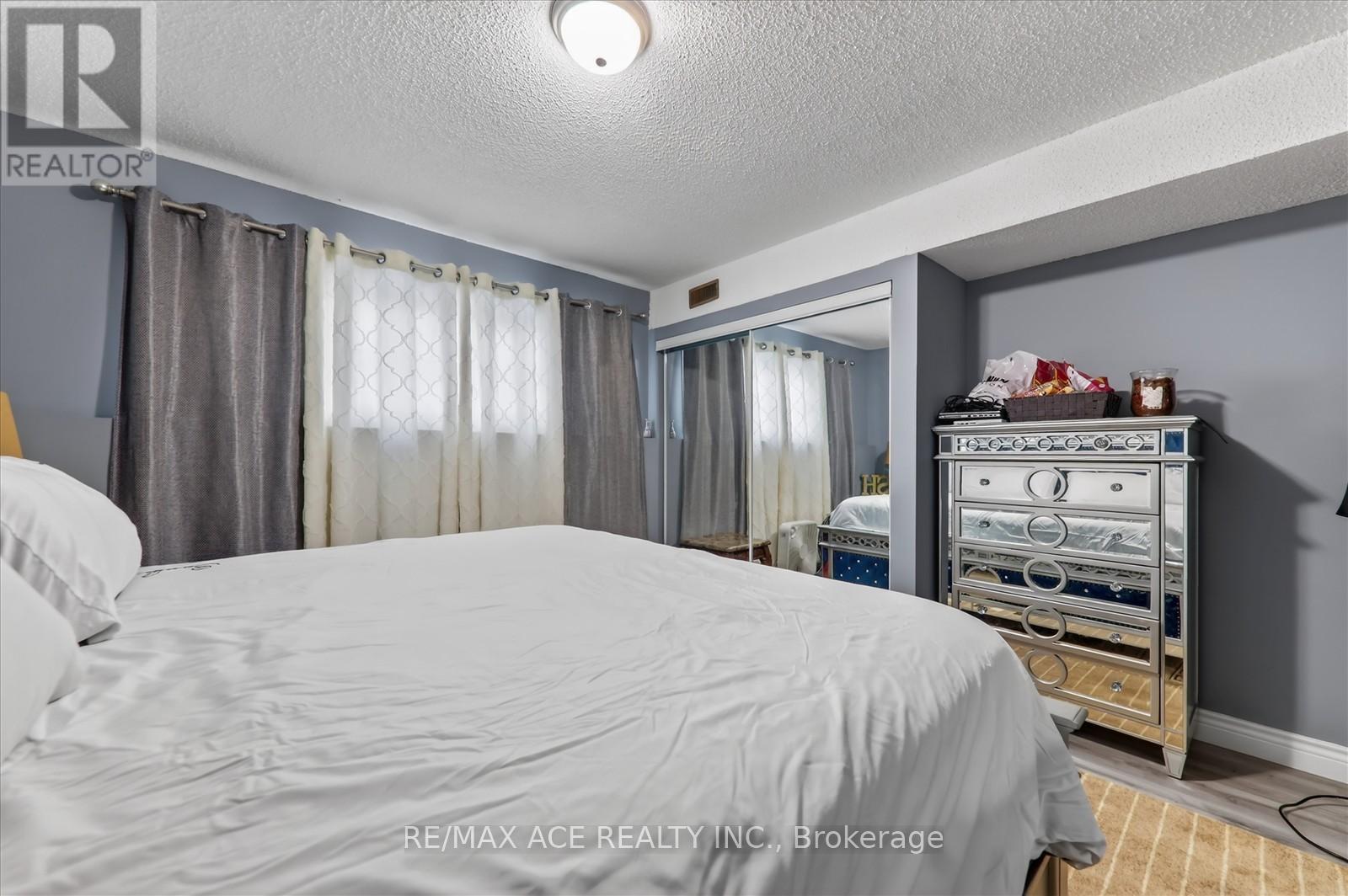 150 Centre Street S, Oshawa, Ontario  L1H 4A4 - Photo 34 - E12599192