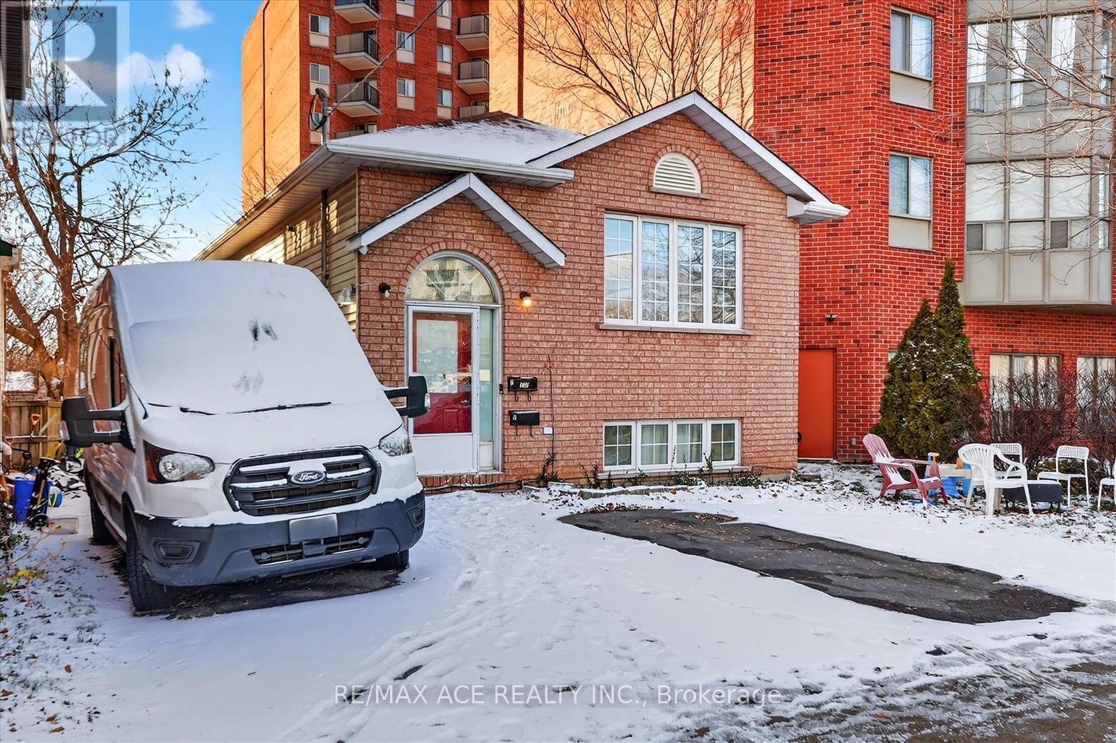 150 Centre Street S, Oshawa, Ontario  L1H 4A4 - Photo 4 - E12599192