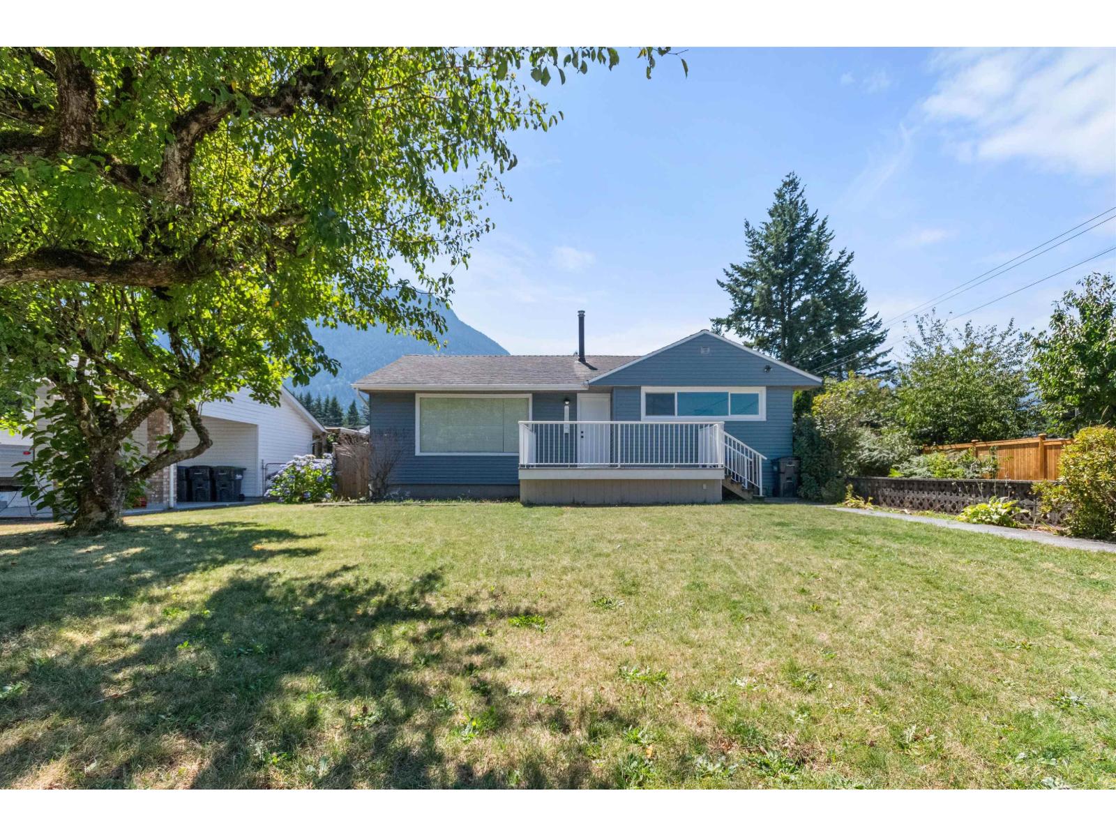 524 Rupert Street, Hope, Hope, British Columbia  V0X 1L0 - Photo 2 - R3071483