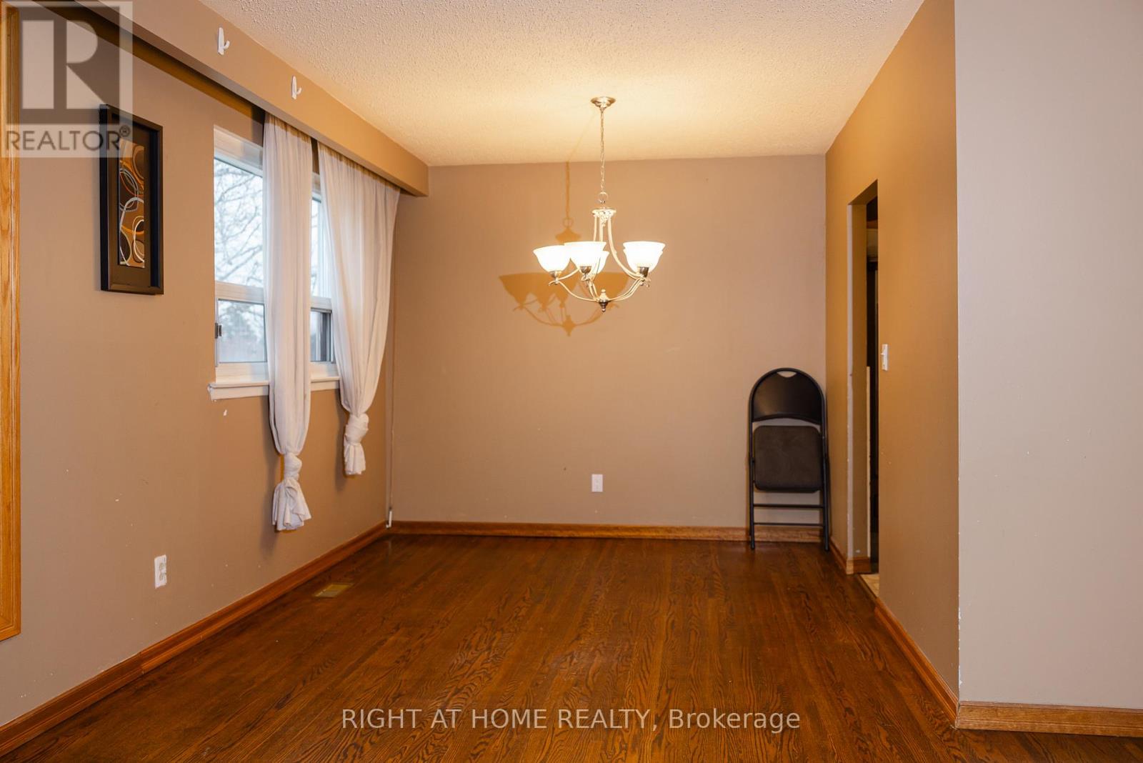 506 Farewell Street, Oshawa, Ontario  L1H 6M5 - Photo 15 - E12593390
