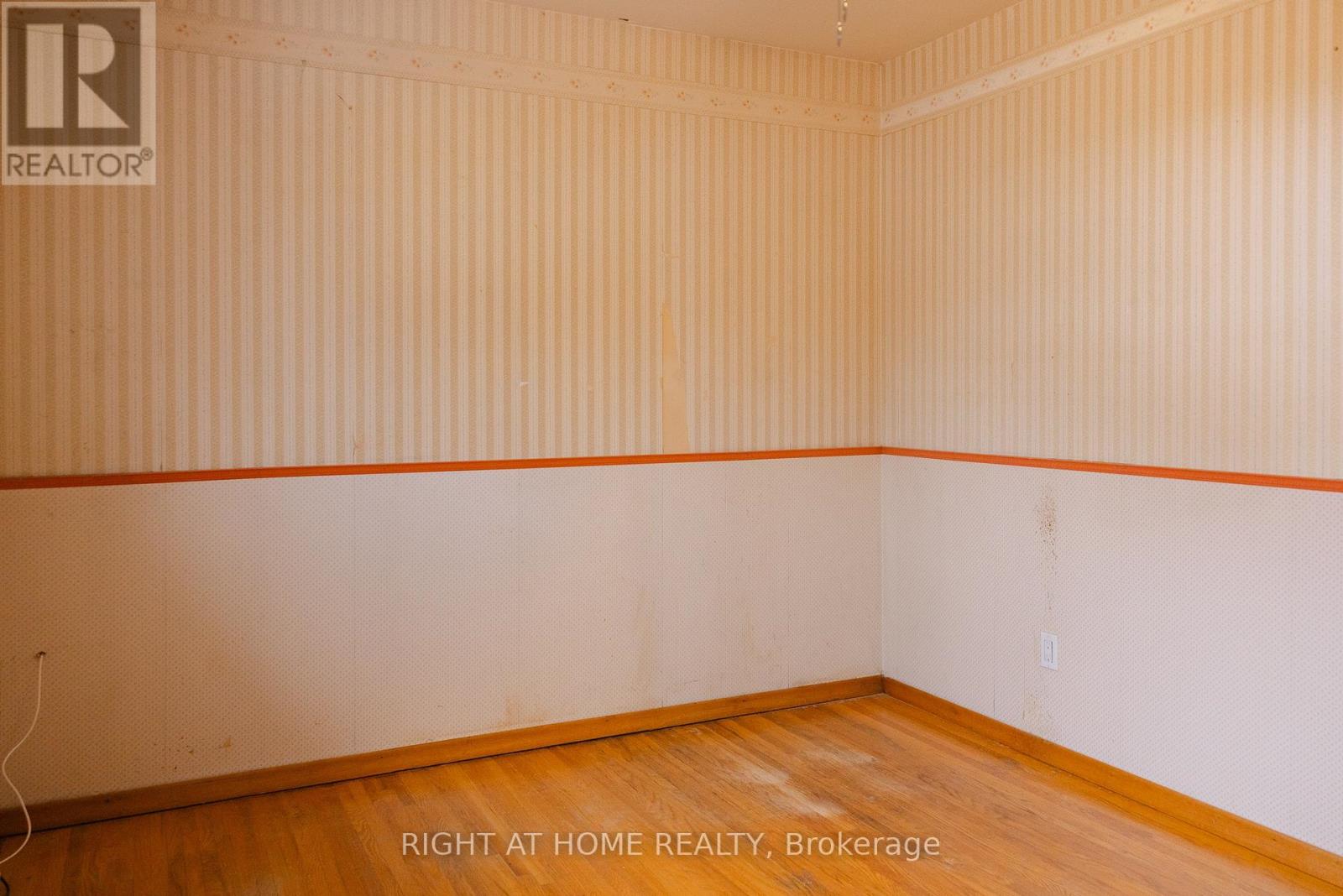 506 Farewell Street, Oshawa, Ontario  L1H 6M5 - Photo 6 - E12593390