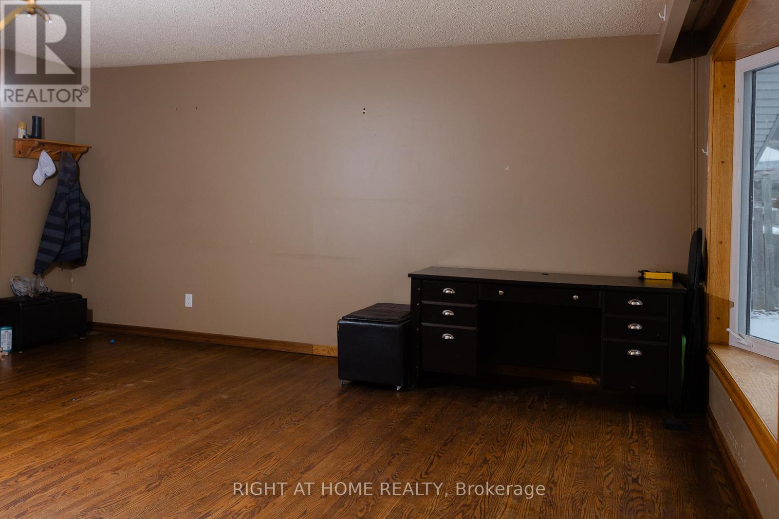 506 Farewell Street, Oshawa, Ontario  L1H 6M5 - Photo 10 - E12593390