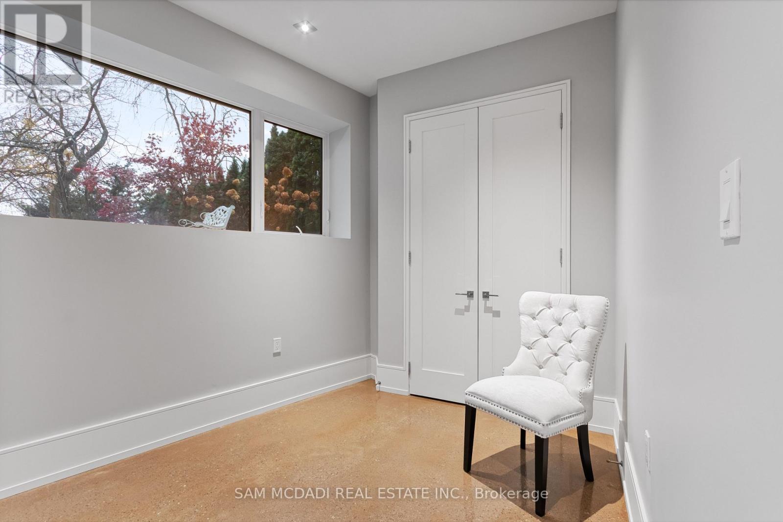 67 Lake Promenade, Toronto, Ontario  M8W 1A2 - Photo 33 - W12599128